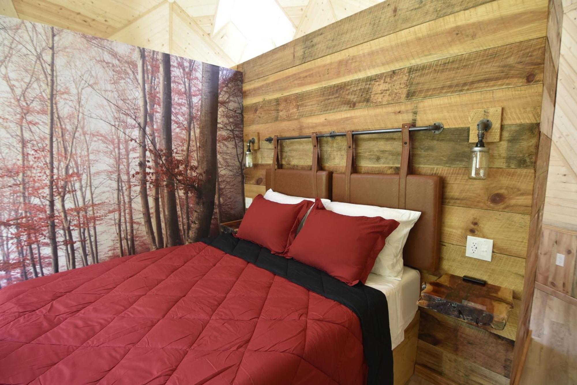 הוילה Topton Natahala Glamping Red Dome #23 מראה חיצוני תמונה